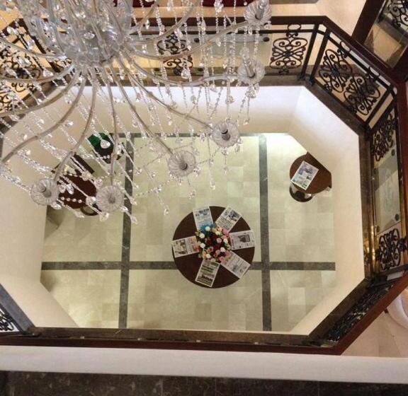 هتل Tadj El Maouada