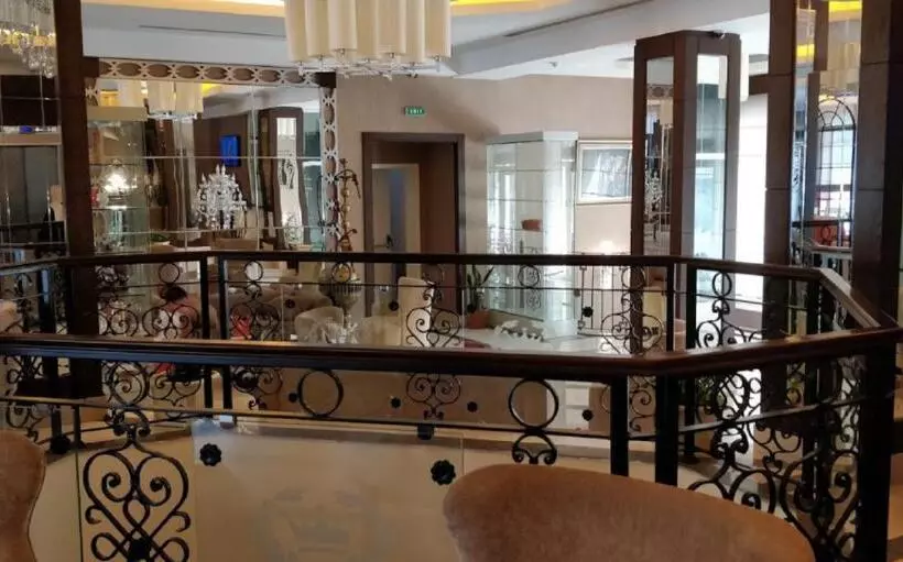 هتل Tadj El Maouada