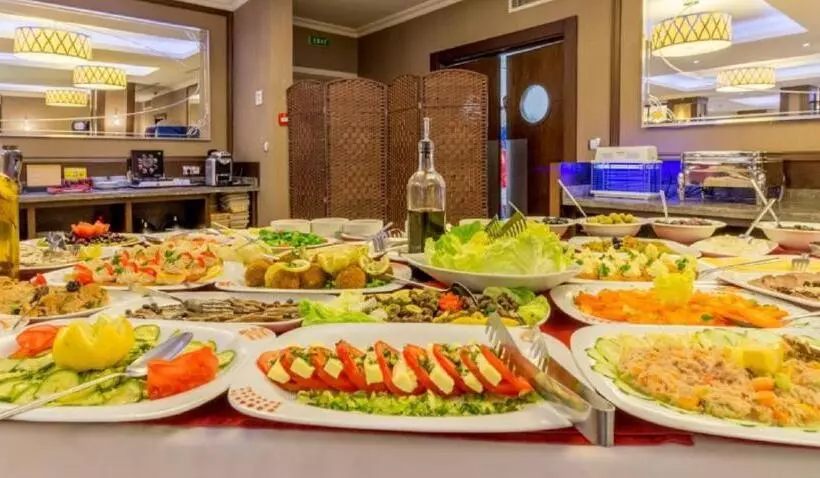 هتل Tadj El Maouada