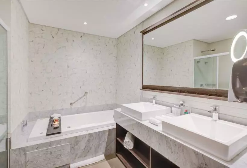 ホテル Transamerica Collection Goiânia