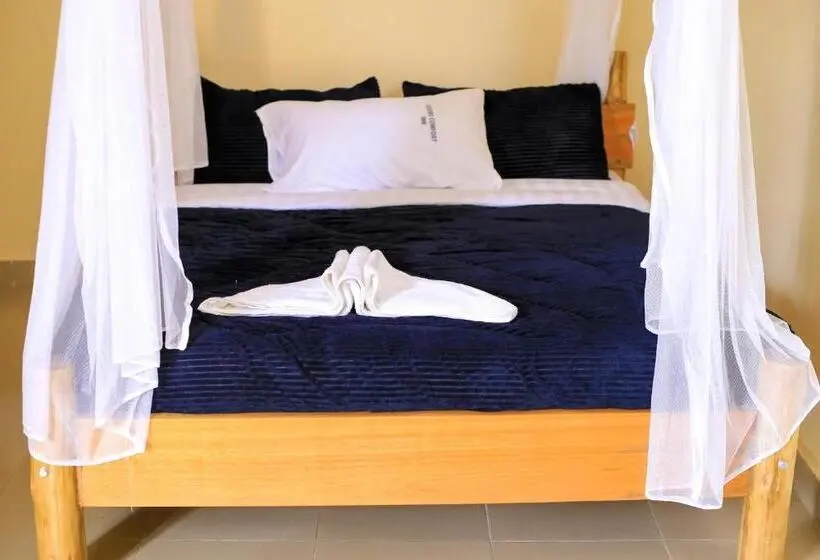 هتل Kisoro Comfort Inn
