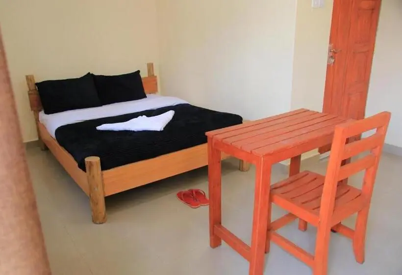 هتل Kisoro Comfort Inn