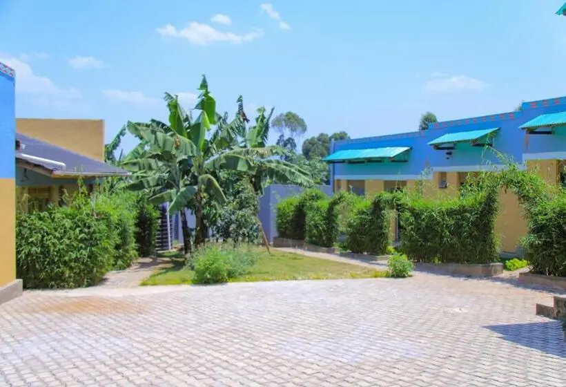 هتل Kisoro Comfort Inn