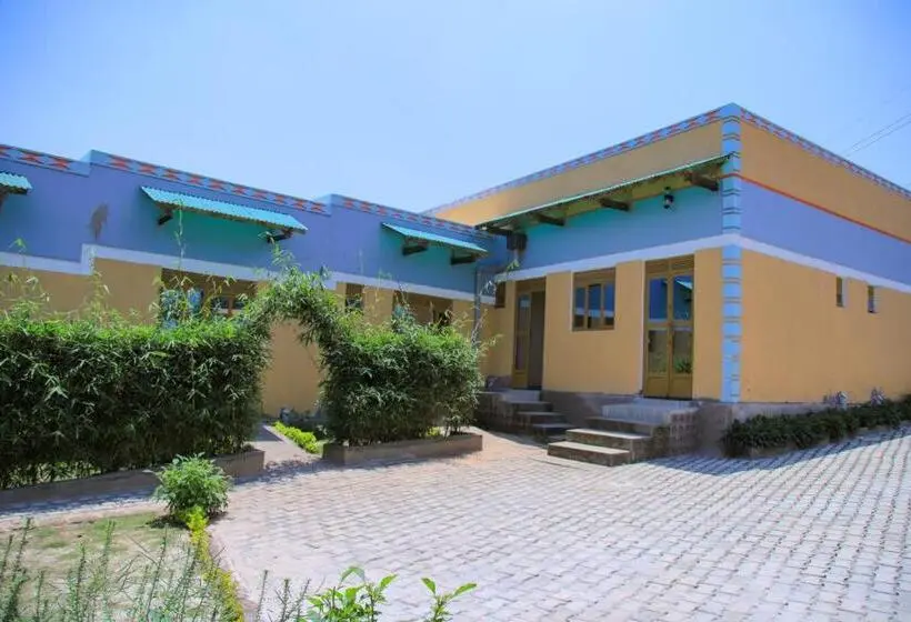 هتل Kisoro Comfort Inn