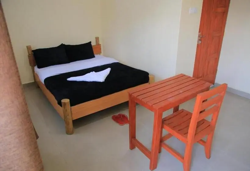 هتل Kisoro Comfort Inn