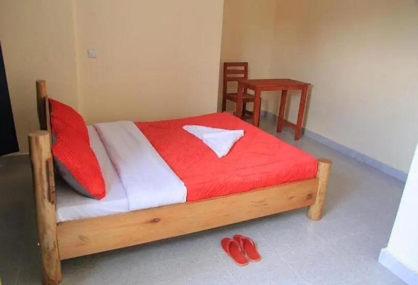 هتل Kisoro Comfort Inn