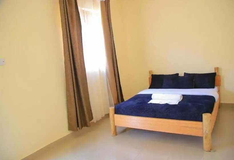 هتل Kisoro Comfort Inn