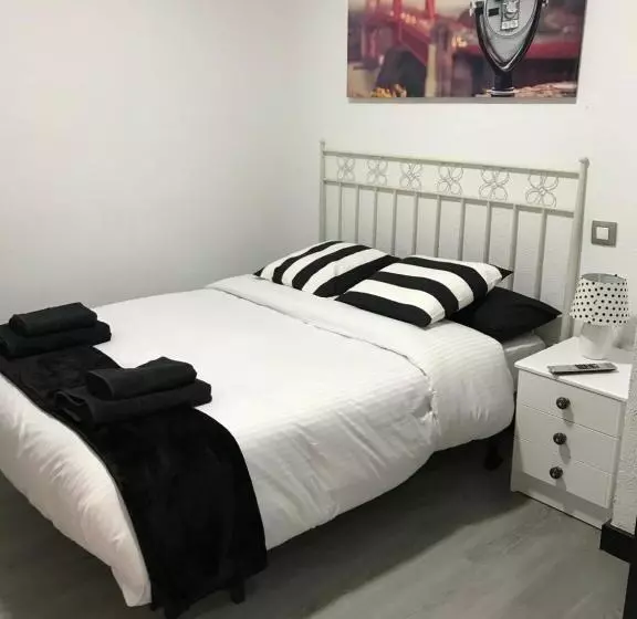 Hostelli Alojamiento El Cantal