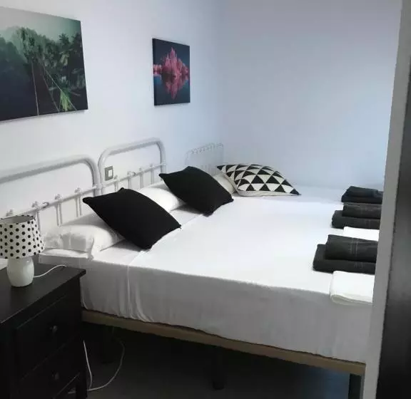 Hostelli Alojamiento El Cantal