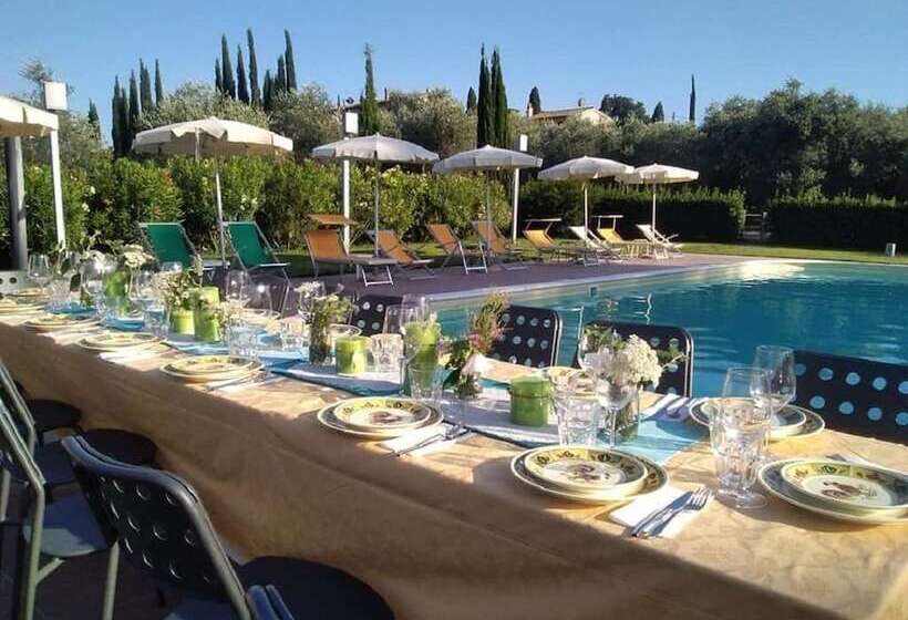 בית מלון כפרי Agriturismo Gli Archi