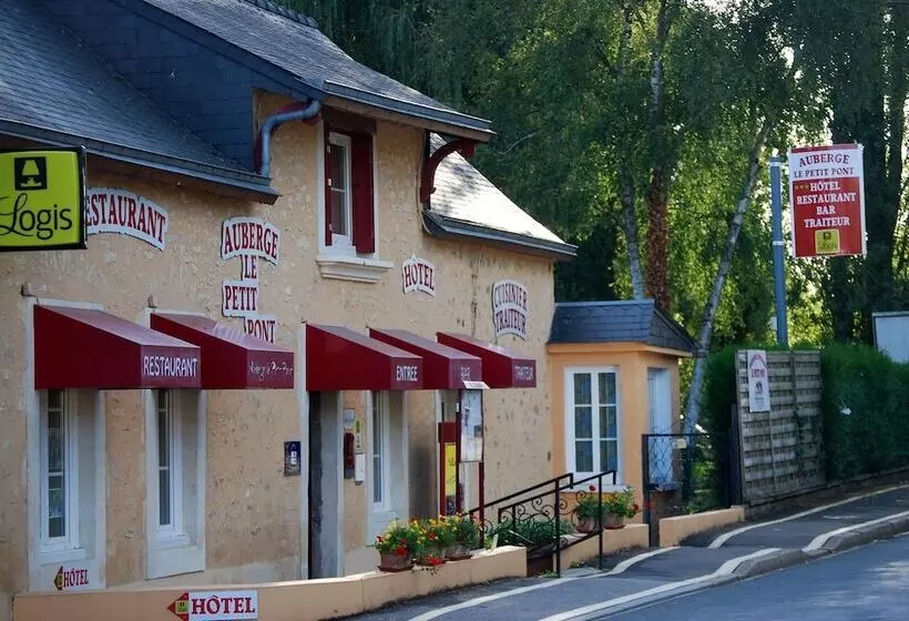 Hotelli Logis Auberge Le Petit Pont