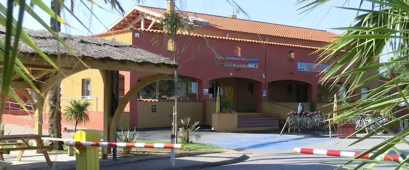 בית מלון כפרי Camping Le Soleil De La Méditerrannée