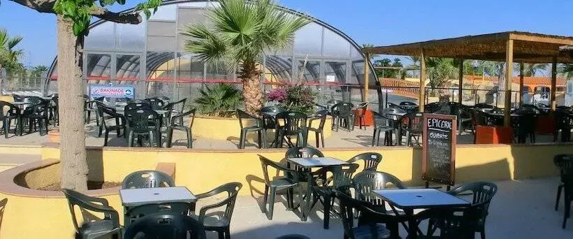 Hotelli Camping Le Soleil De La Méditerrannée