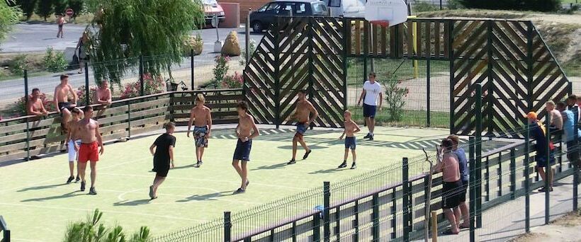 בית מלון כפרי Camping Le Soleil De La Méditerrannée