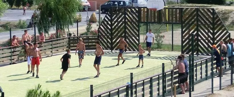 Hotelli Camping Le Soleil De La Méditerrannée