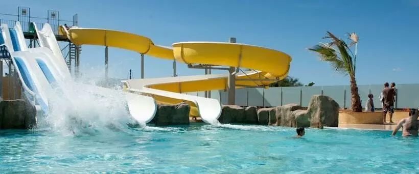Hotelli Camping Le Soleil De La Méditerrannée