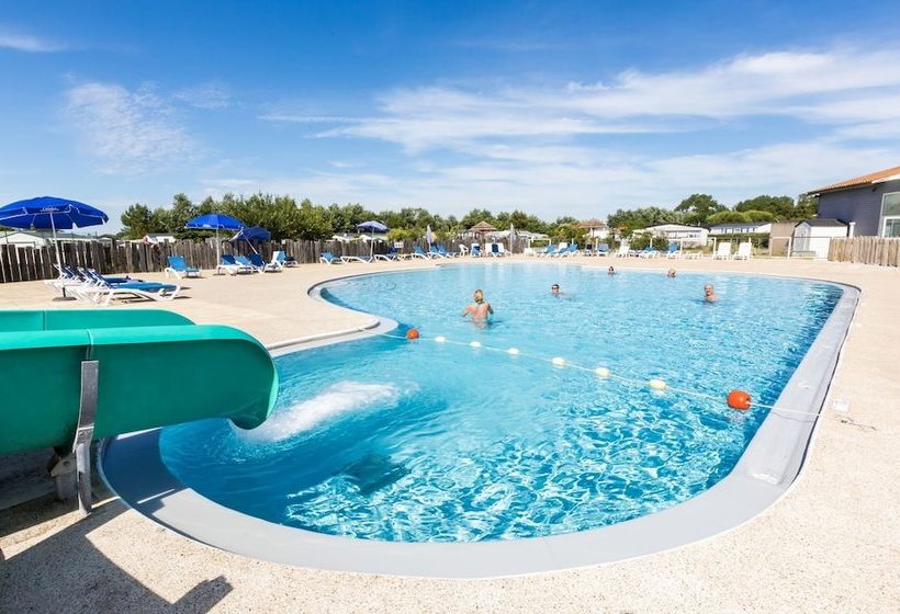 ホテル Domaine Résidentiel De Plein Air Odalys Etang De Besse