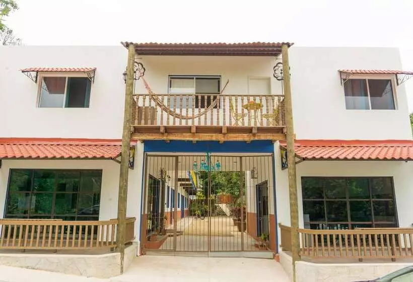 هتل Hacienda Bambú