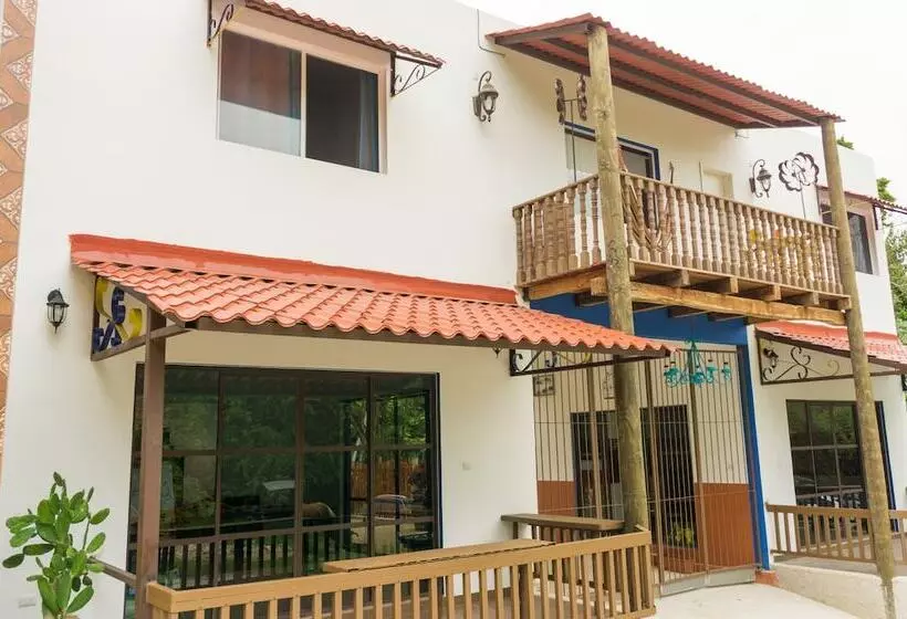 هتل Hacienda Bambú