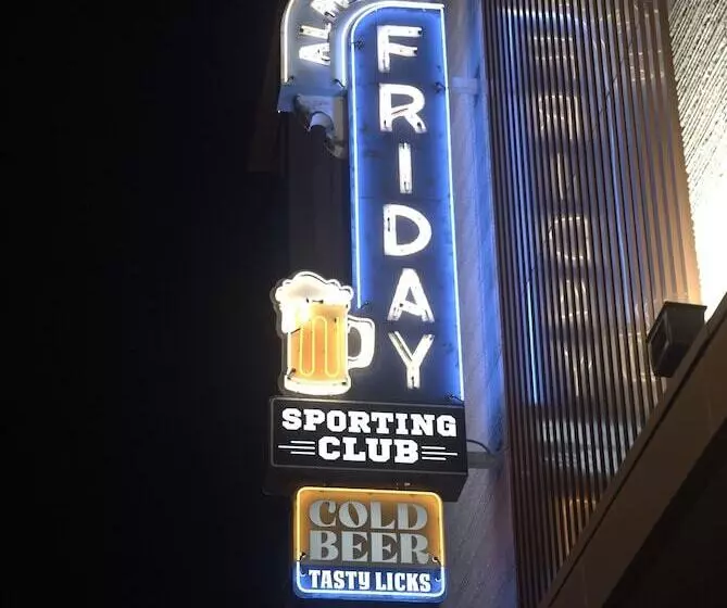 Hotelli Holiday Inn & Suites Nashville Downtown Broadway