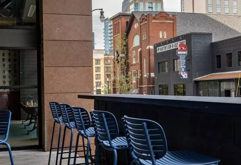 Hotelli Holiday Inn & Suites Nashville Downtown Broadway