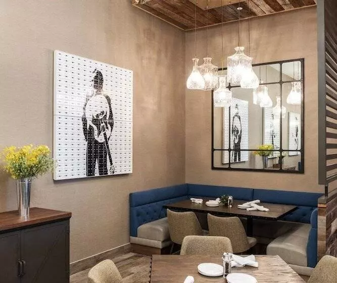 Hotelli Holiday Inn & Suites Nashville Downtown Broadway