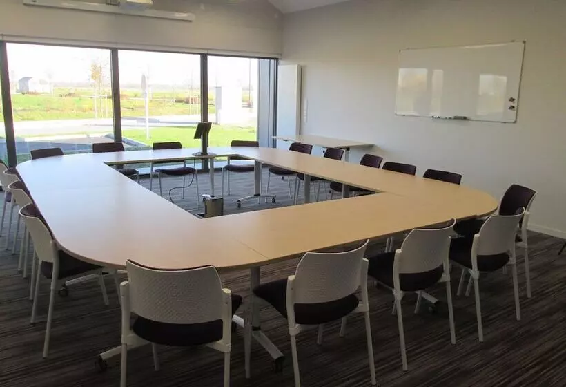 Hotelli Ibis Pontorson Baie Du Mont Saintmichel