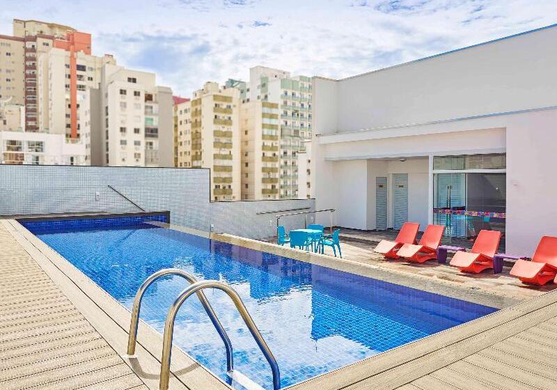 Otel Ibis Styles Balneario Camboriu 1 Quadra Do Mar