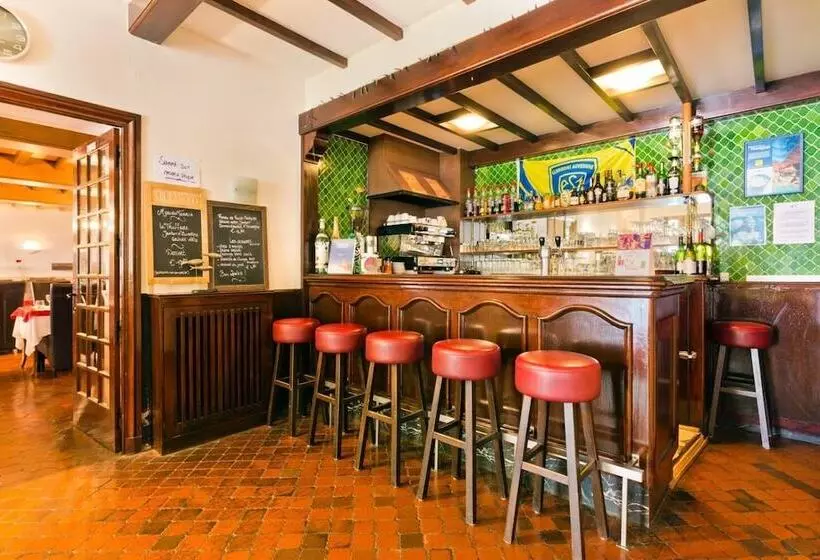 ホテル Logis Hôtel De La Paix