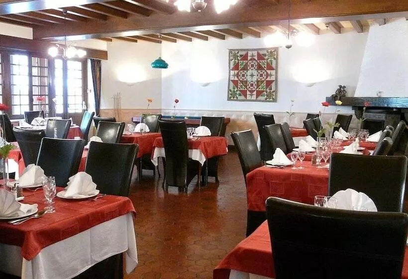 ホテル Logis Hôtel De La Paix