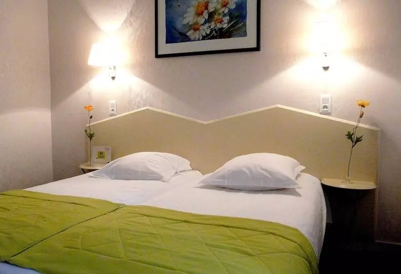 ホテル Logis Hôtel De La Paix