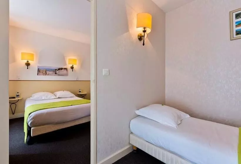 ホテル Logis Hôtel De La Paix