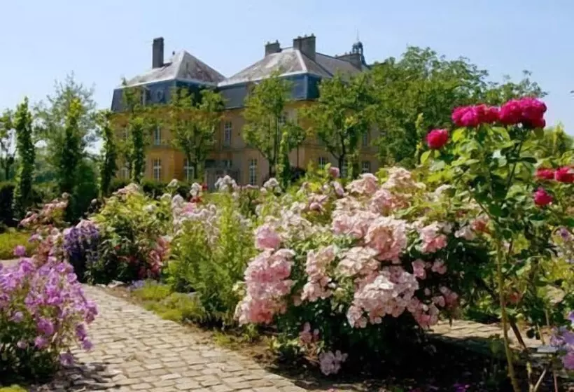 ホテル Logis L Auberge Du Gros