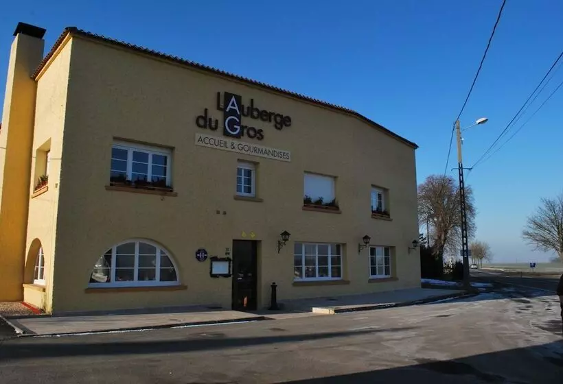 ホテル Logis L Auberge Du Gros