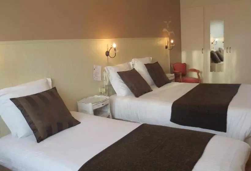ホテル Logis L Auberge Du Gros