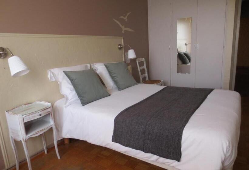 فندق Logis L Auberge Du Gros