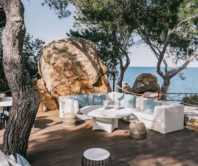 فندق Mangia S Pollina Resort