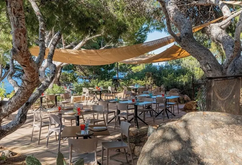 فندق Mangia S Pollina Resort