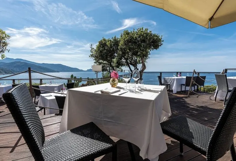 فندق Mangia S Pollina Resort