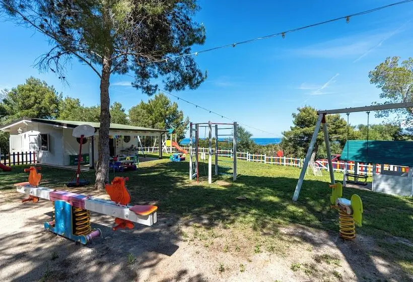 فندق Mangia S Pollina Resort