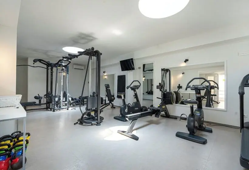 فندق Mangia S Pollina Resort