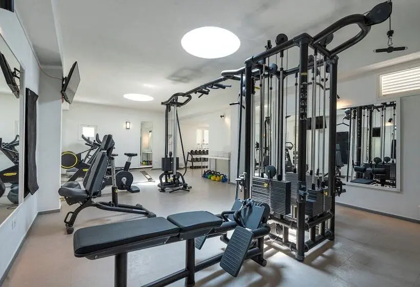 فندق Mangia S Pollina Resort