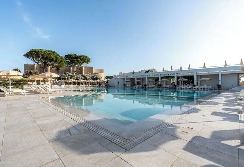 فندق Mangia S Pollina Resort