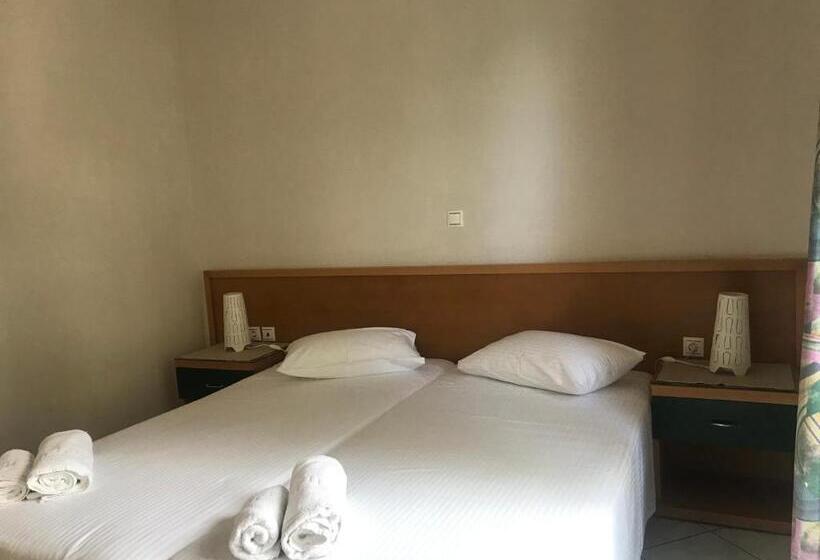 בית מלון כפרי Naftilos Studios