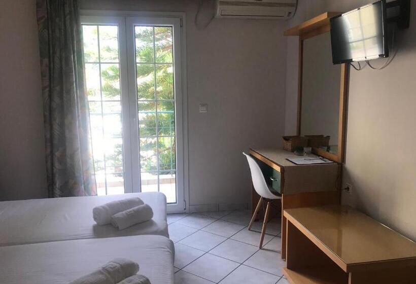 בית מלון כפרי Naftilos Studios