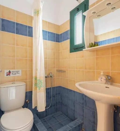 Hotelli Naftilos Studios