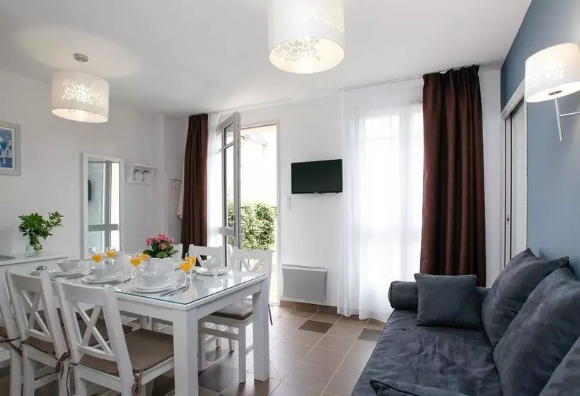 ホテル Résidence Prestige Odalys Le Château De Kergonano