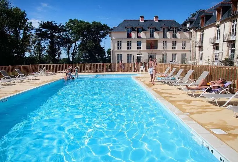 ホテル Résidence Prestige Odalys Le Château De Kergonano