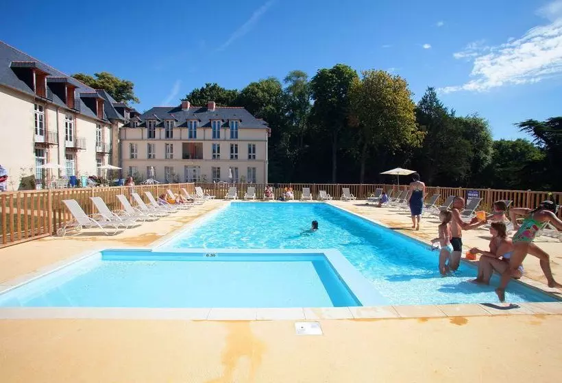 ホテル Résidence Prestige Odalys Le Château De Kergonano