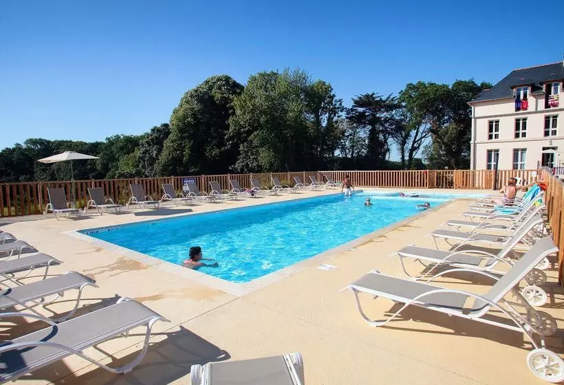ホテル Résidence Prestige Odalys Le Château De Kergonano